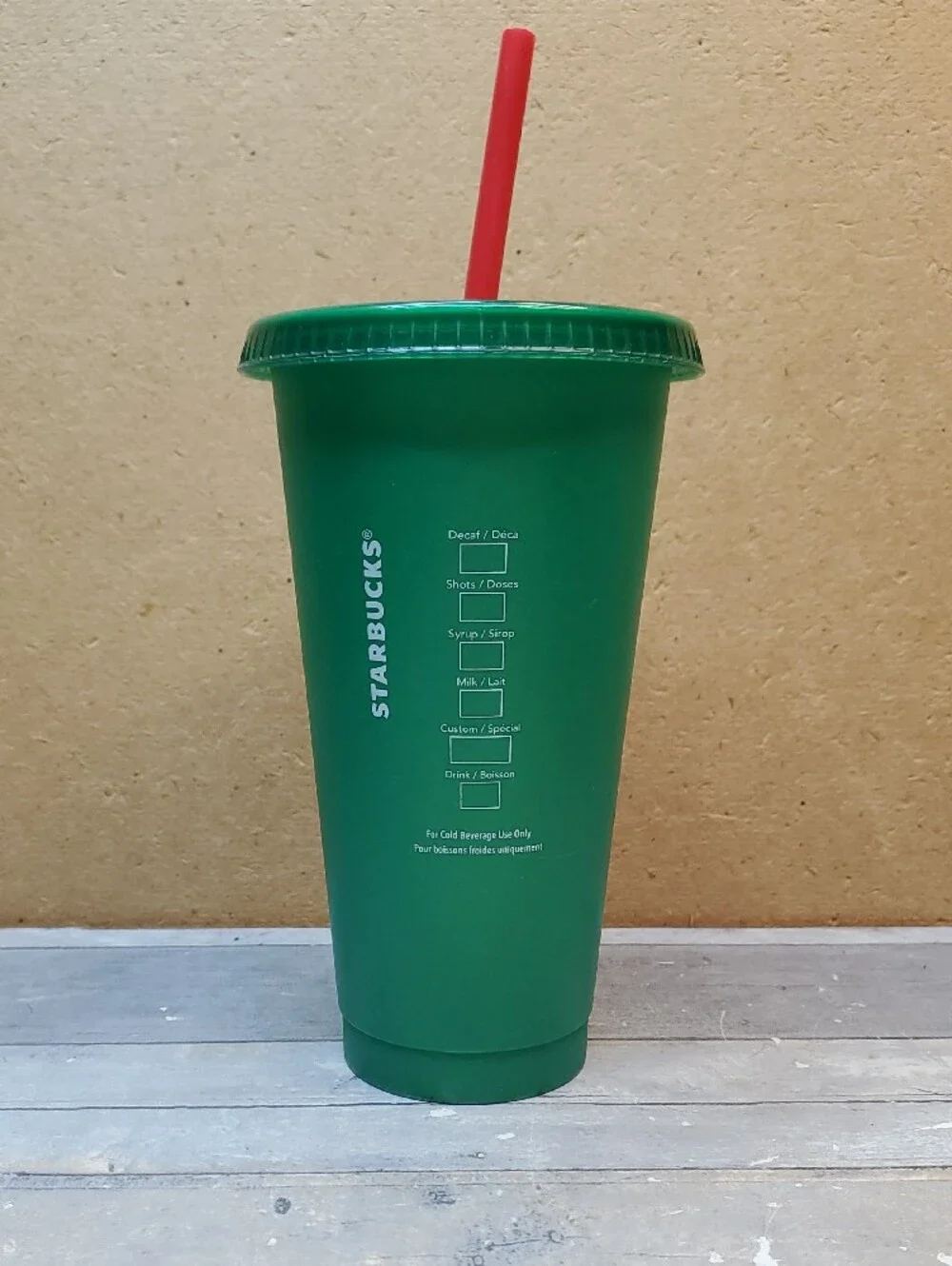 Starbucks Holiday Christmas Reusable 24 Oz Cold Cups with Lids & Straws